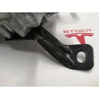4 Кронштейн крепления конвертера DCDC 2-го поколения Tesla model S, model S REST 1033107-00-A
